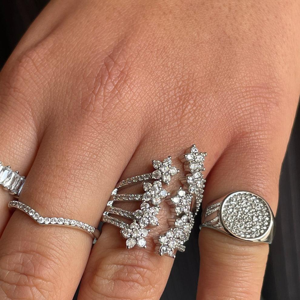 Anello Chevalier Tondo con zirconi