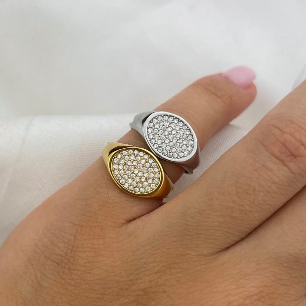 Anello Chevalier Ovale con zirconi